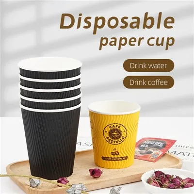 Einweg-Wasserbecher aus Papier